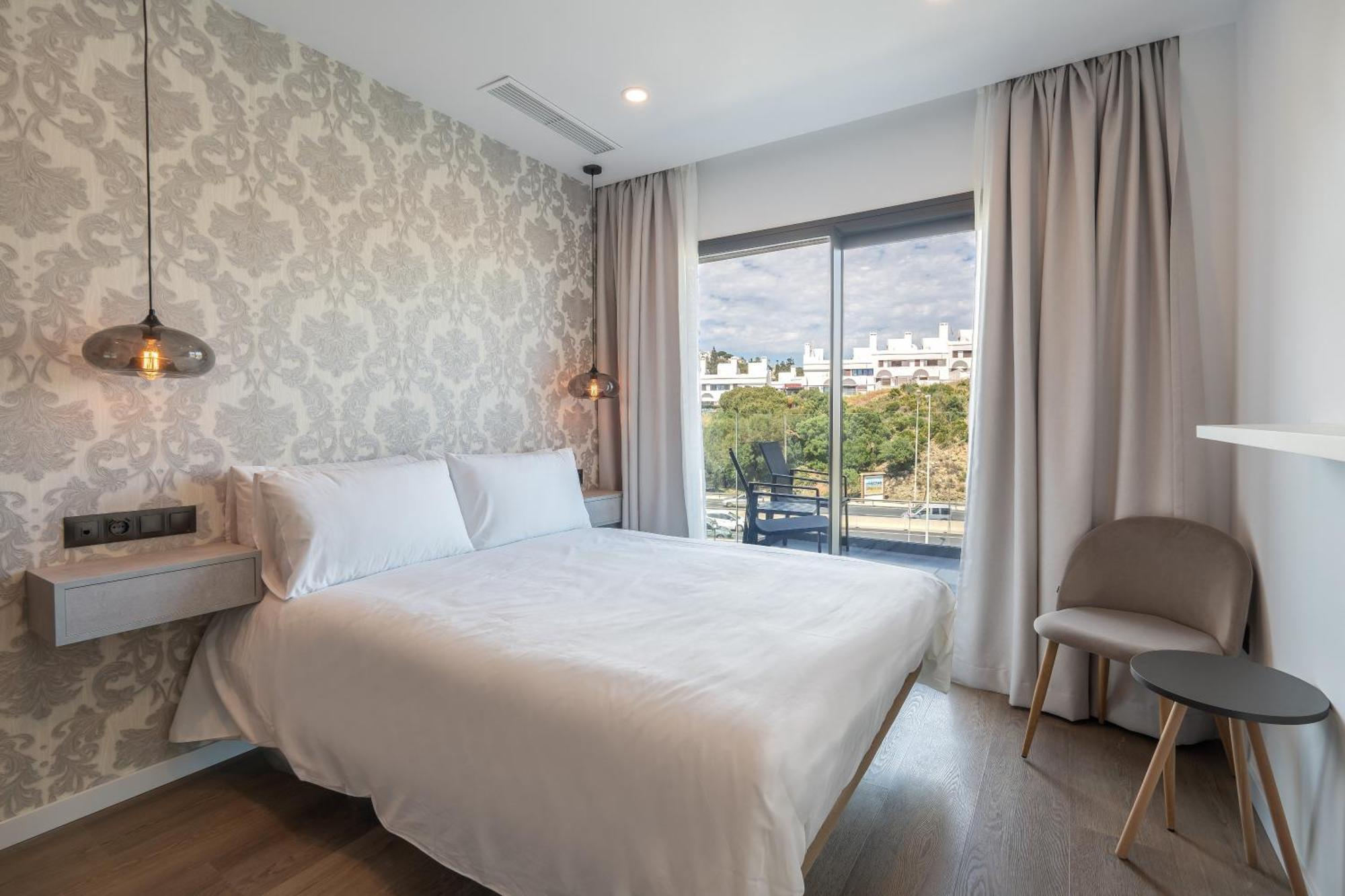 The Orange House Boutique Hotel And Upstairs Rooftop Bar Center Of La Cala De Mijas 100M From The Beach Экстерьер фото
